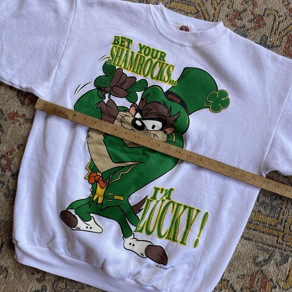 Vintage 1997 Warner Bros Taz I'm Lucky St. Patricks Pullover Crew Size Large 90s - Picture 7 of 9